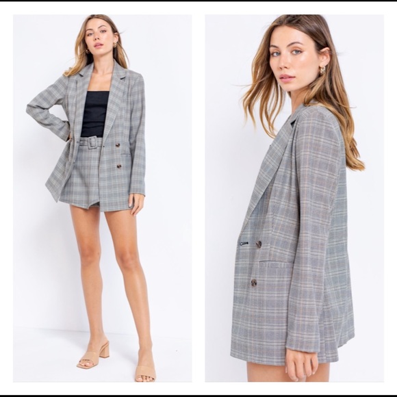 Jackets & Blazers - New Gray Plaid Women's Blazer